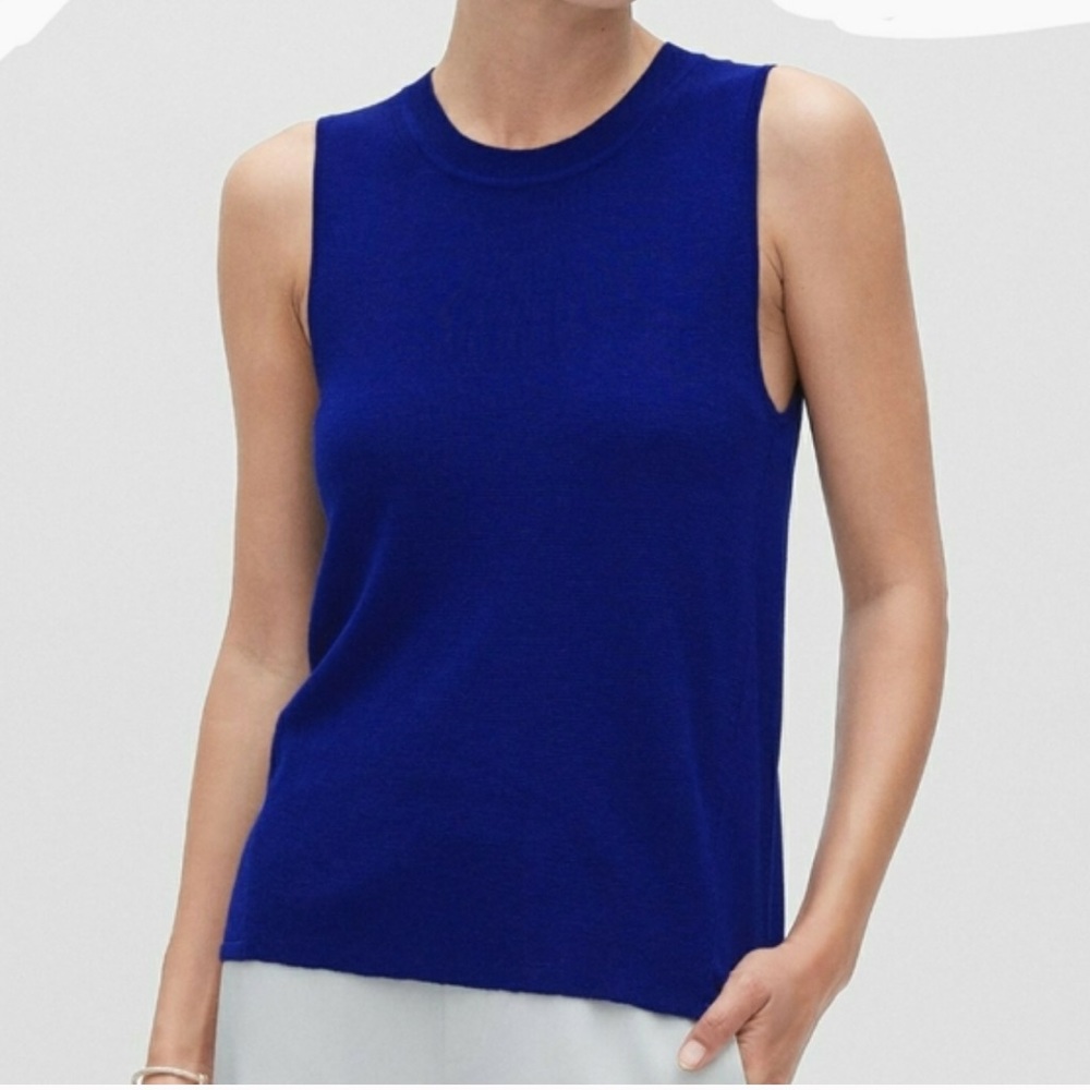 Banana Republic Crew Neck Top